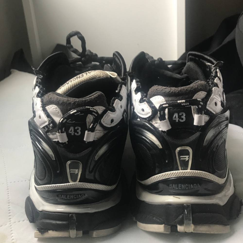 Balenciaga Trek - Picture 3 of 3